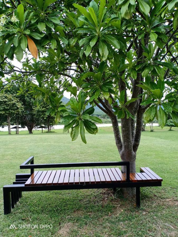 Samerdrow Khao Yai Mu Si Buitenkant foto